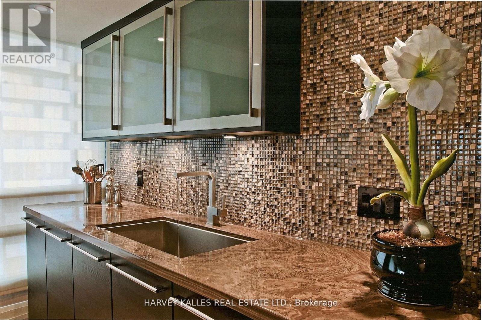 Ph09 - 447 Walmer Road, Toronto, Ontario  M5P 2X9 - Photo 6 - C12165202
