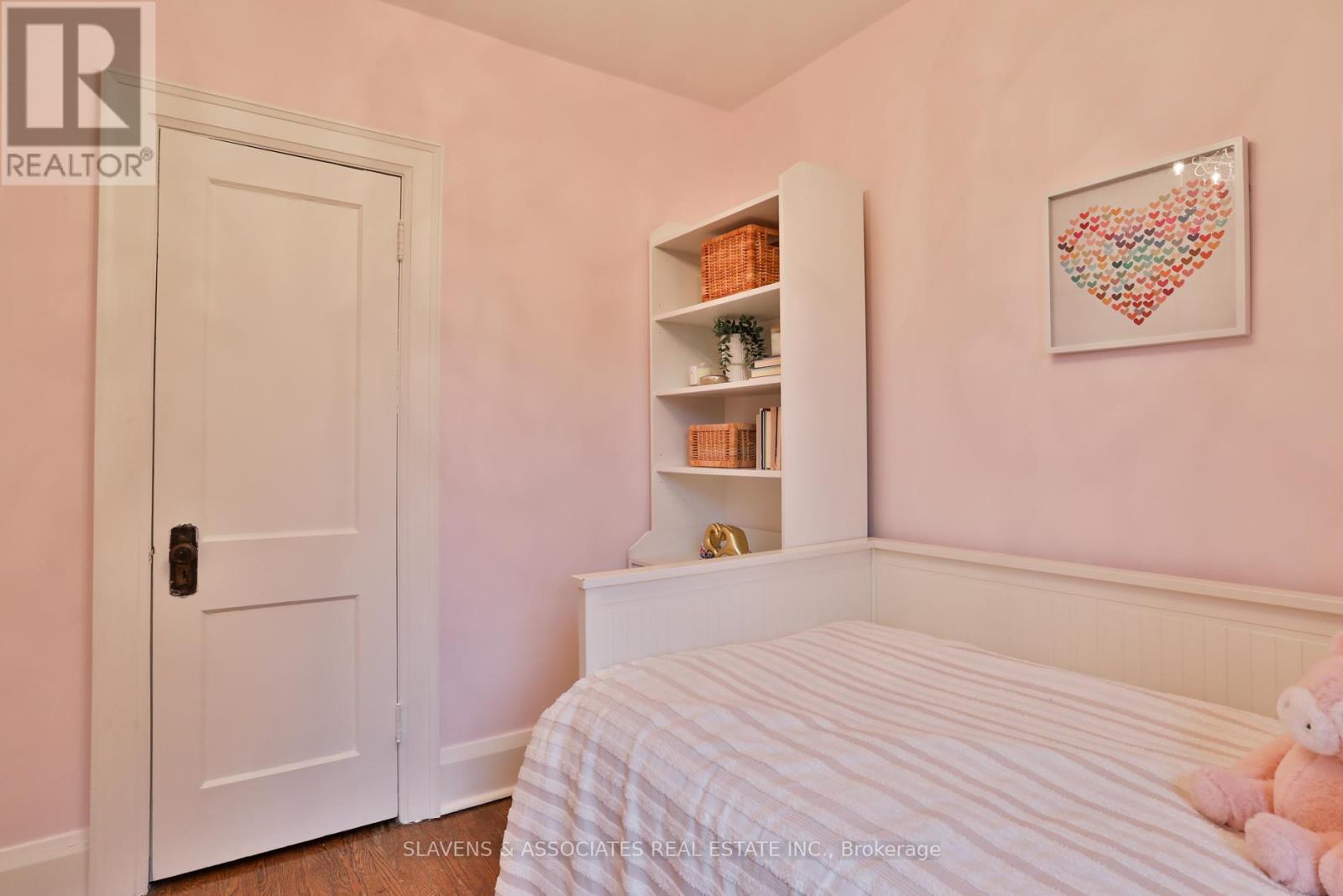 50 Jedburgh Road, Toronto, Ontario  M5M 3J7 - Photo 18 - C12165227