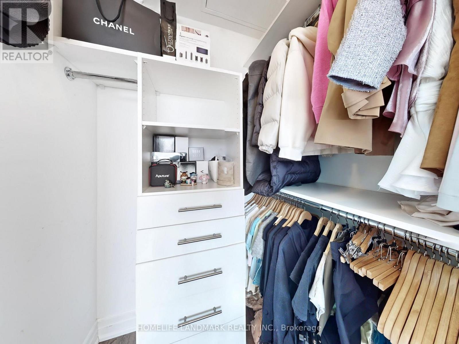 5303 - 8 The Esplanade Avenue, Toronto, Ontario  M5E 0A6 - Photo 14 - C12165250