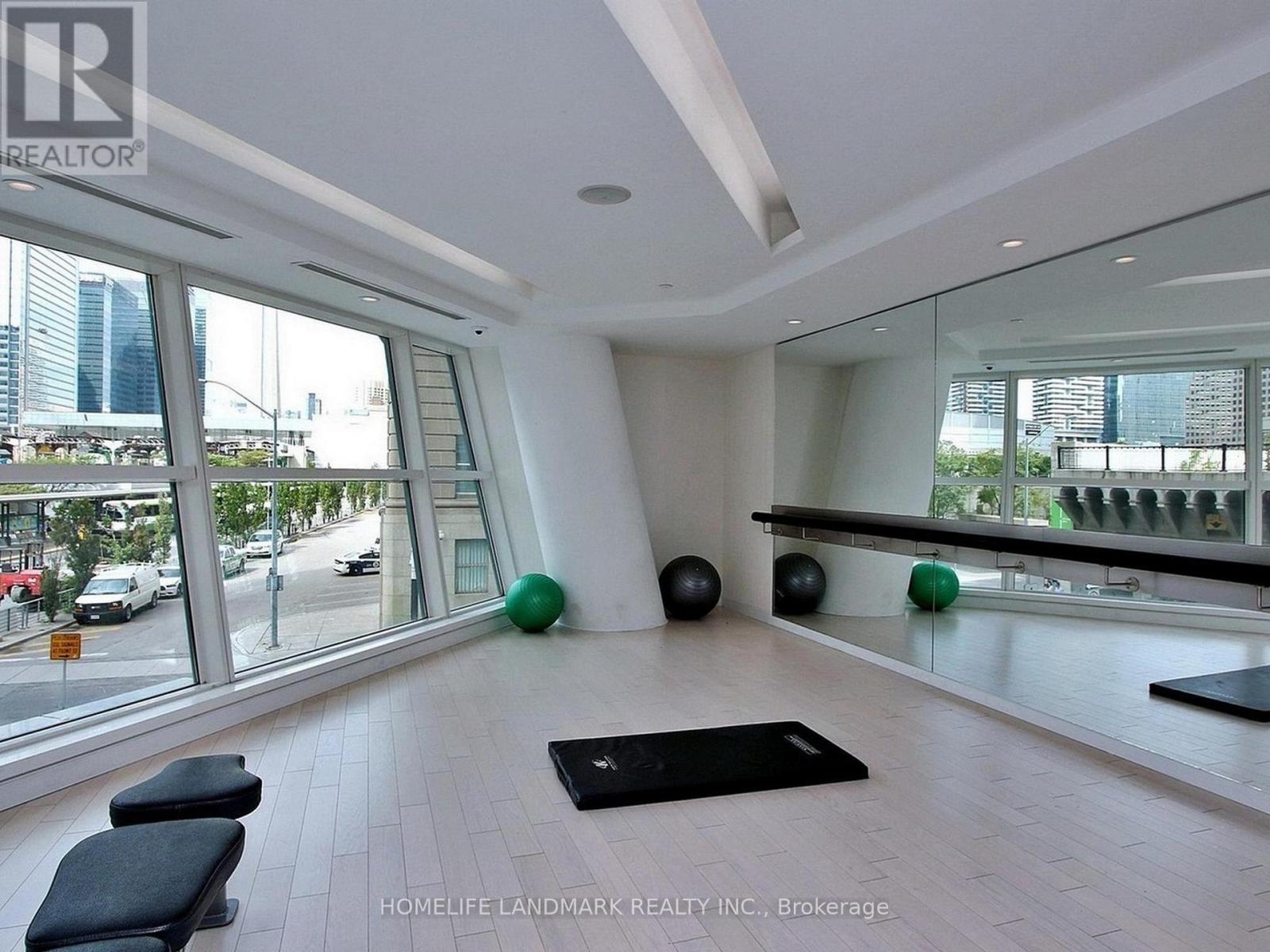 5303 - 8 The Esplanade Avenue, Toronto, Ontario  M5E 0A6 - Photo 29 - C12165250