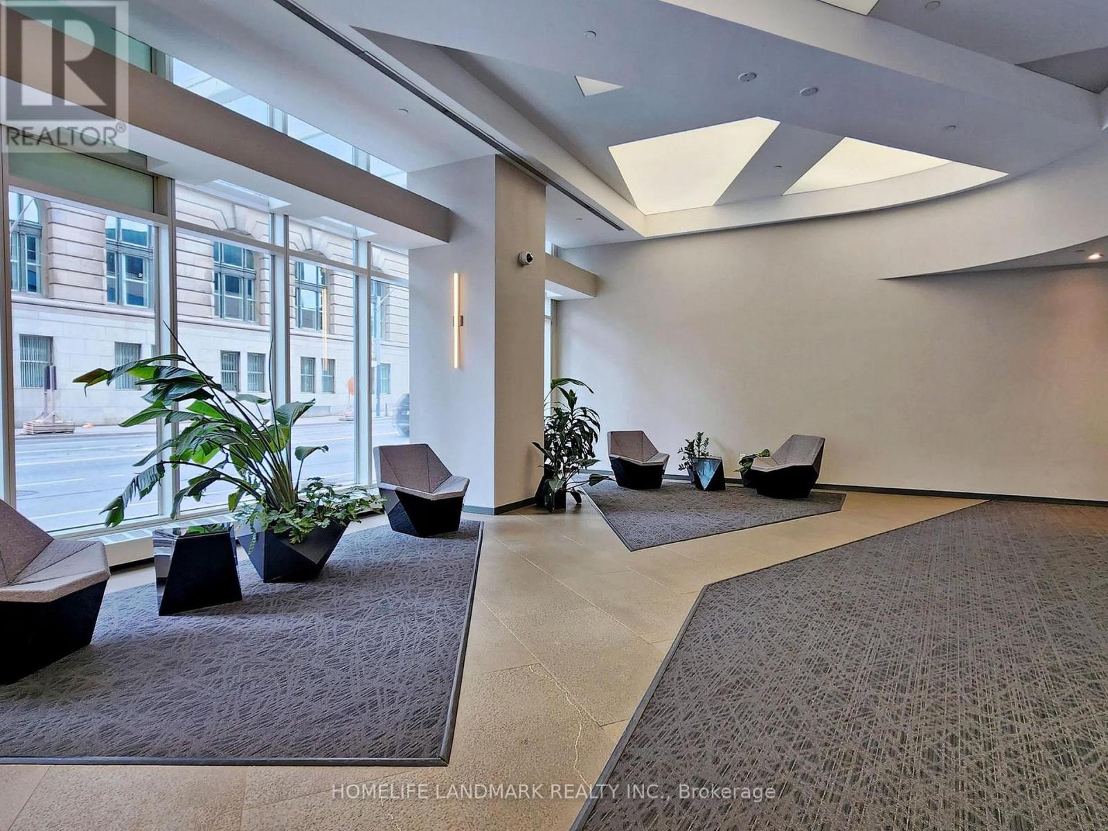 5303 - 8 The Esplanade Avenue, Toronto, Ontario  M5E 0A6 - Photo 3 - C12165250