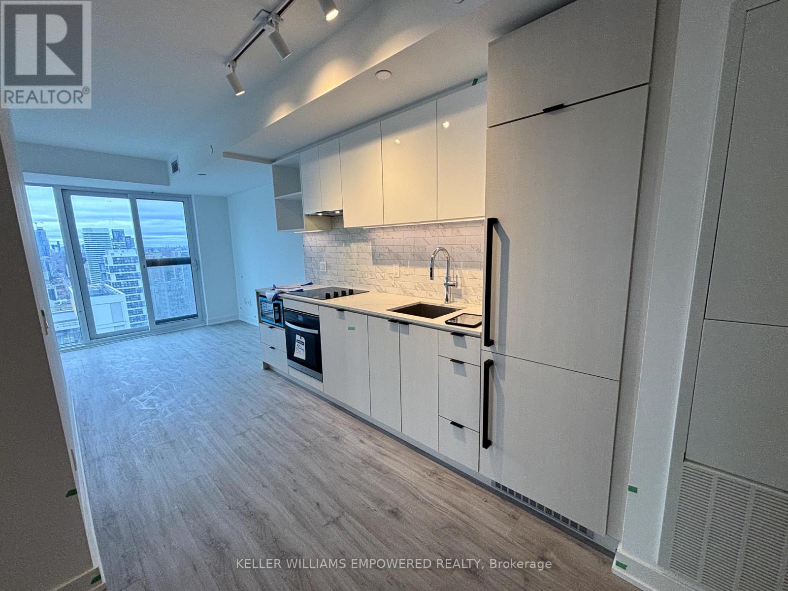 4303 - 252 CHURCH STREET, Toronto, Ontario
