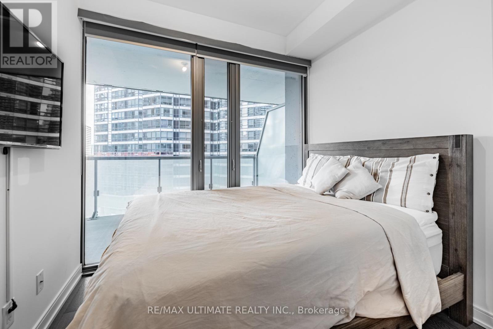 523 - 57 St. Joseph Street, Toronto, Ontario  M5S 0C5 - Photo 14 - C12165303