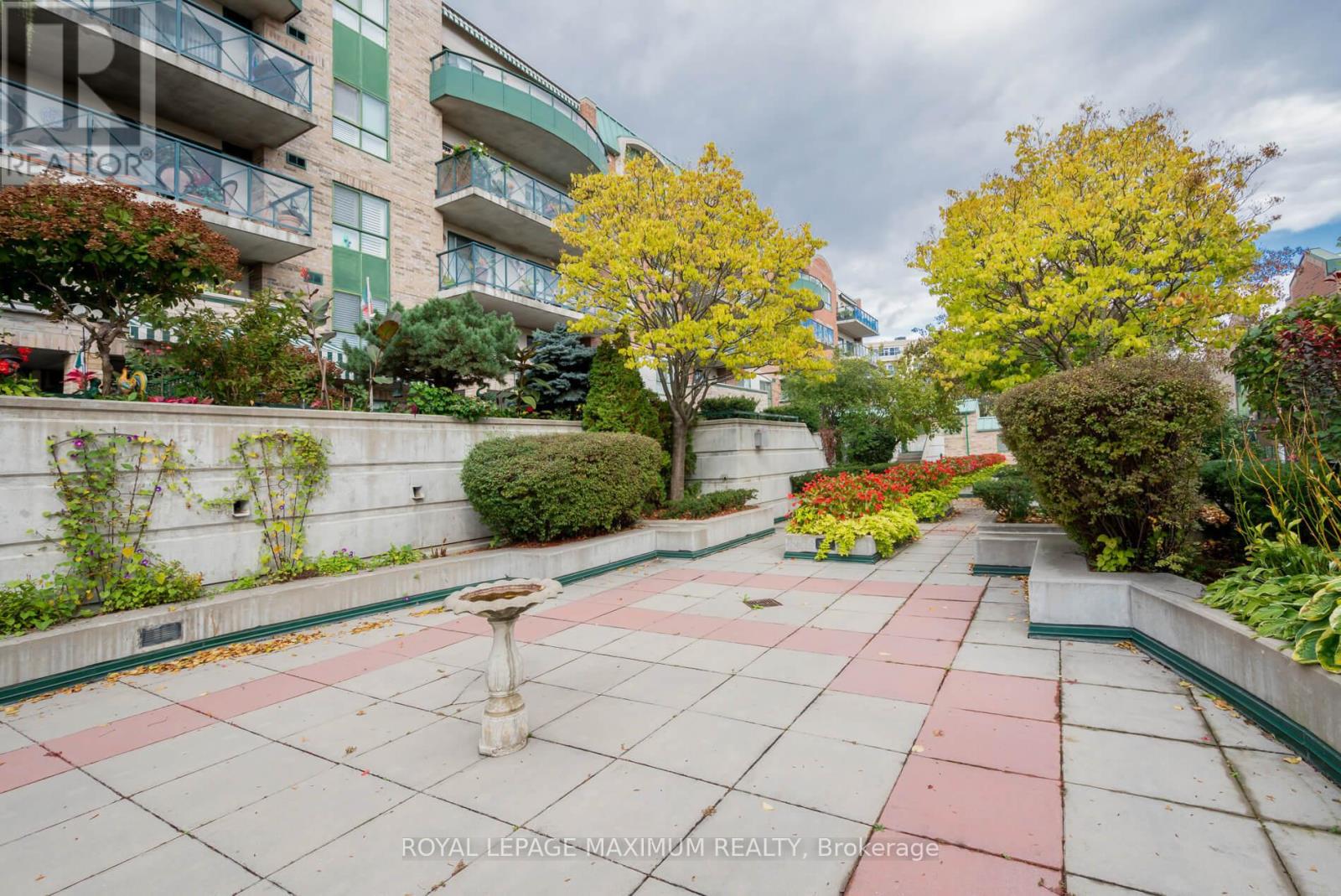 404 - 121 Woodbridge Avenue, Vaughan, Ontario  L4L 9E3 - Photo 37 - N12163241