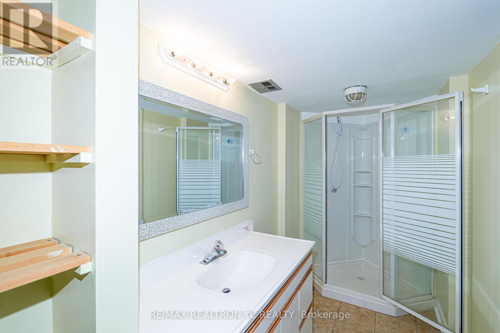 19 Breckonwood Crescent, Markham, Ontario  L3T 5G8 - Photo 40 - N12158650