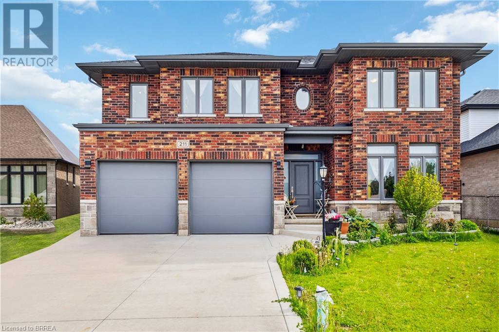 Property at 211 LEITCH Street image 2