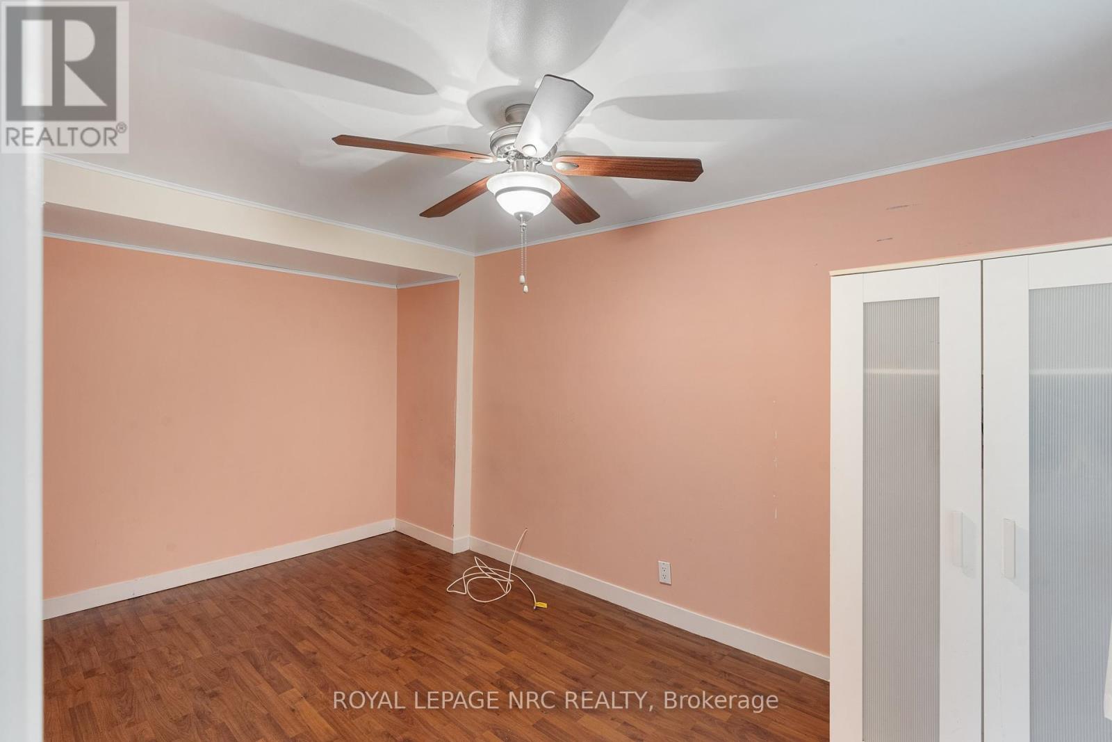 4 Moote Street, St. Catharines (Fairview), Ontario  L2N 1B2 - Photo 18 - X12165413