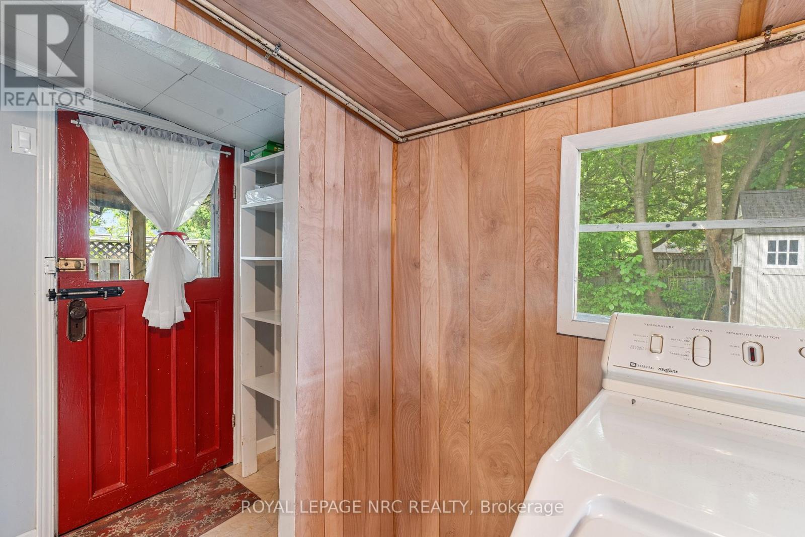 4 Moote Street, St. Catharines (Fairview), Ontario  L2N 1B2 - Photo 20 - X12165413
