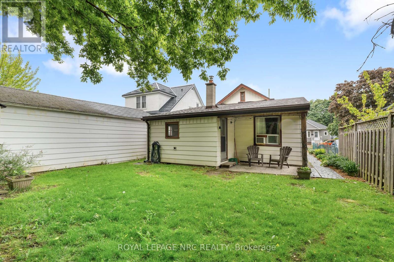 4 Moote Street, St. Catharines (Fairview), Ontario  L2N 1B2 - Photo 22 - X12165413