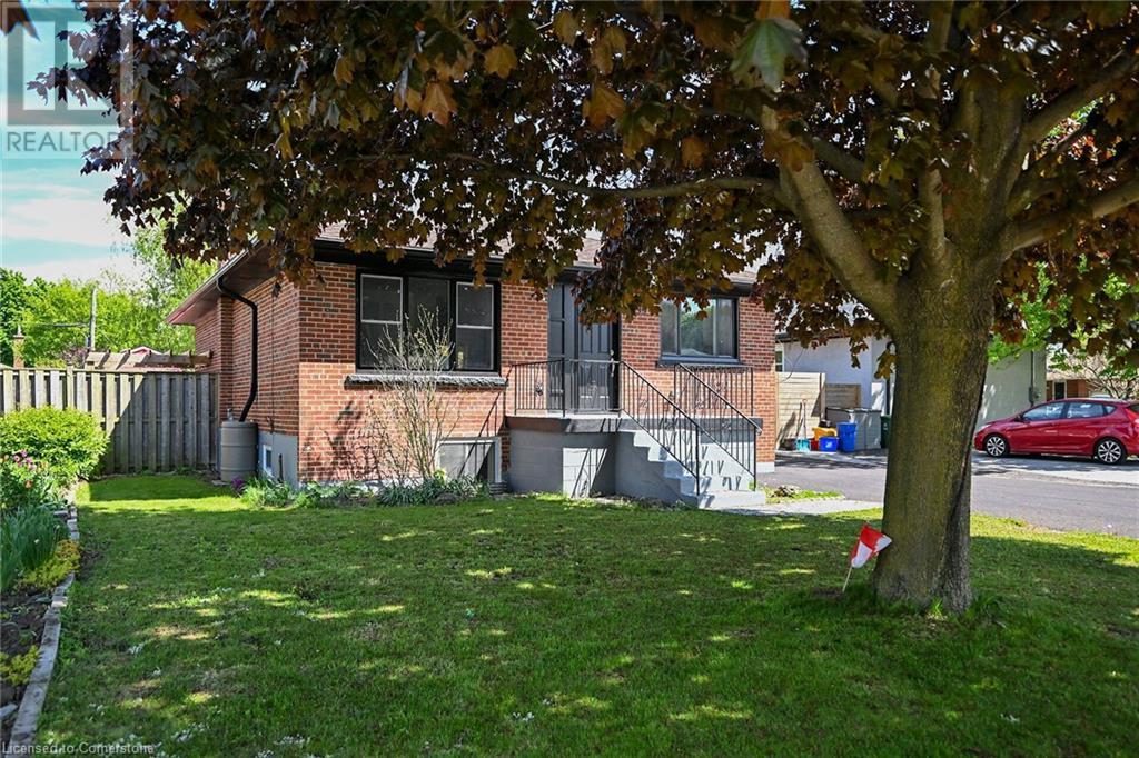 99 WISE Crescent, hamilton, Ontario