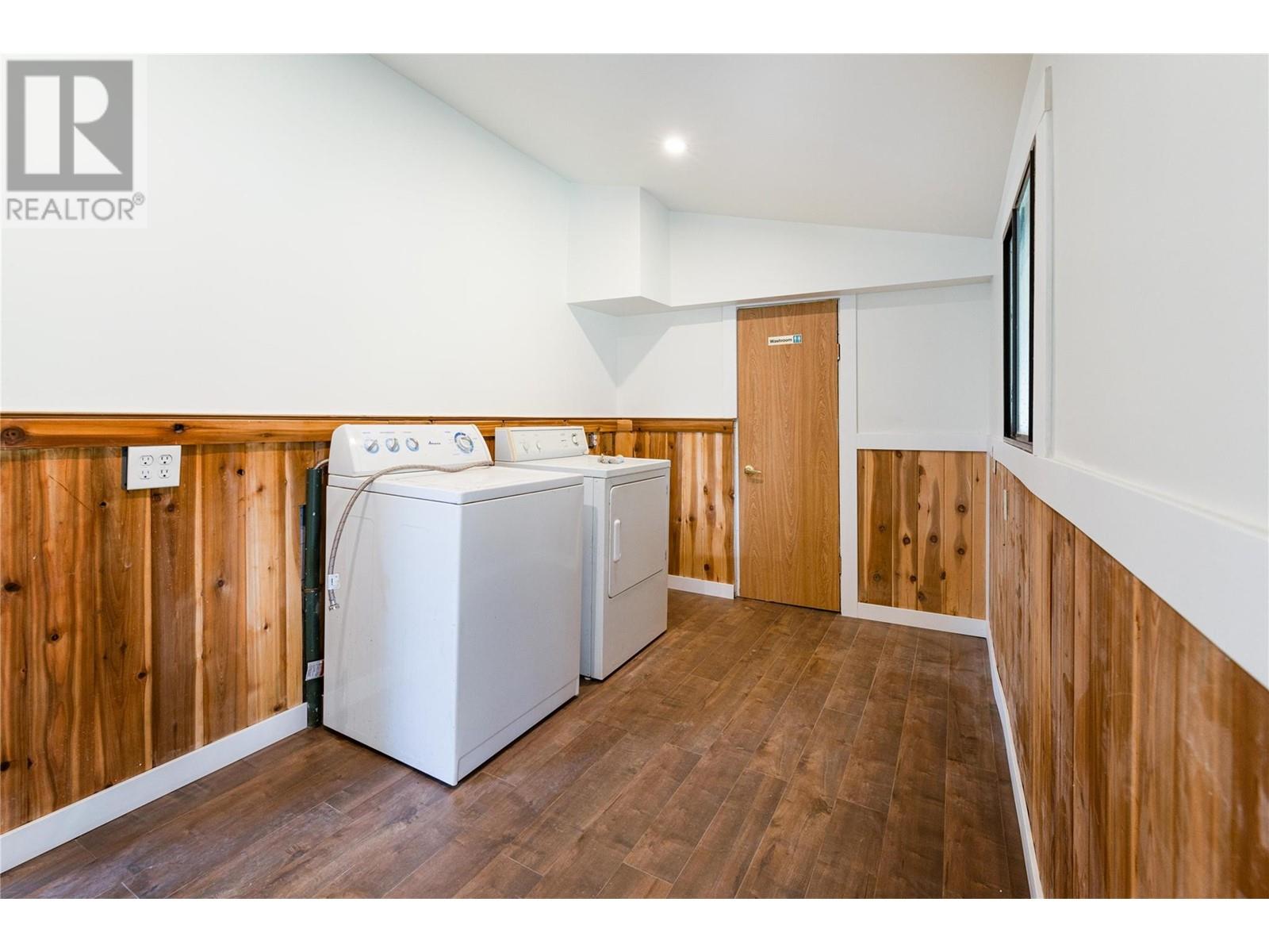4251 Mikkelson Frontage Road, Tappen, BC V0E2X2