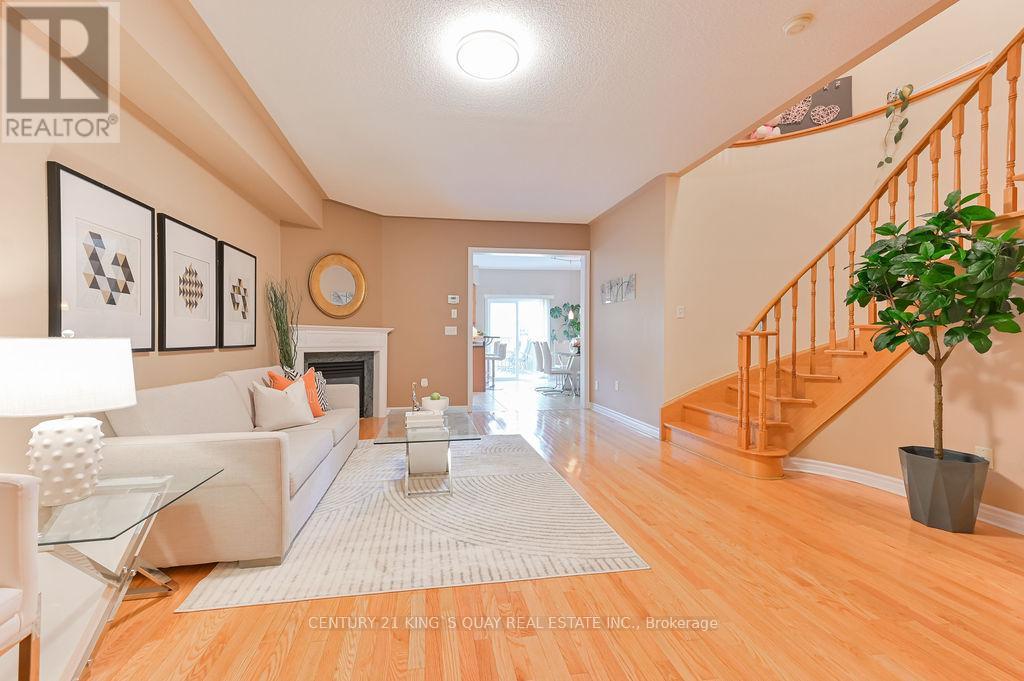 83 Daniel Reaman Crescent, Vaughan, Ontario  L4J 8V1 - Photo 5 - N12165279