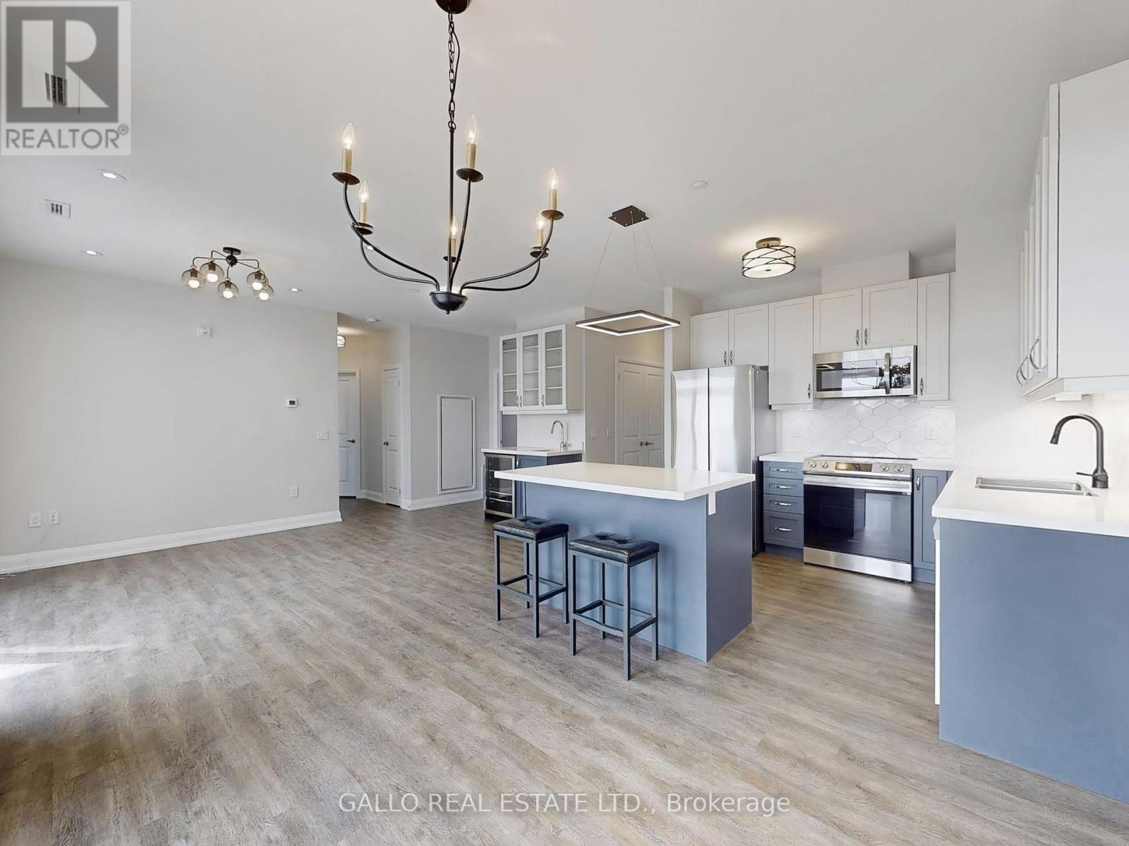 301 - 5917 Main Street, Whitchurch-Stouffville, Ontario  L4A 5G4 - Photo 11 - N12165288