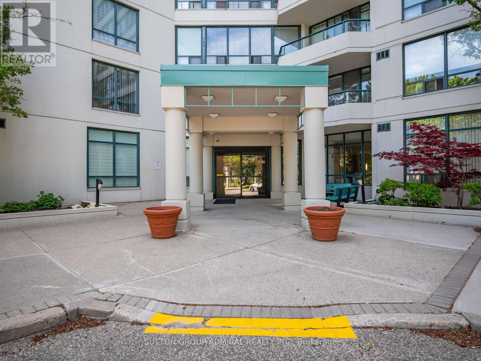 406 - 120 Promenade Circle, Vaughan, Ontario  L4J 7W9 - Photo 32 - N12165373