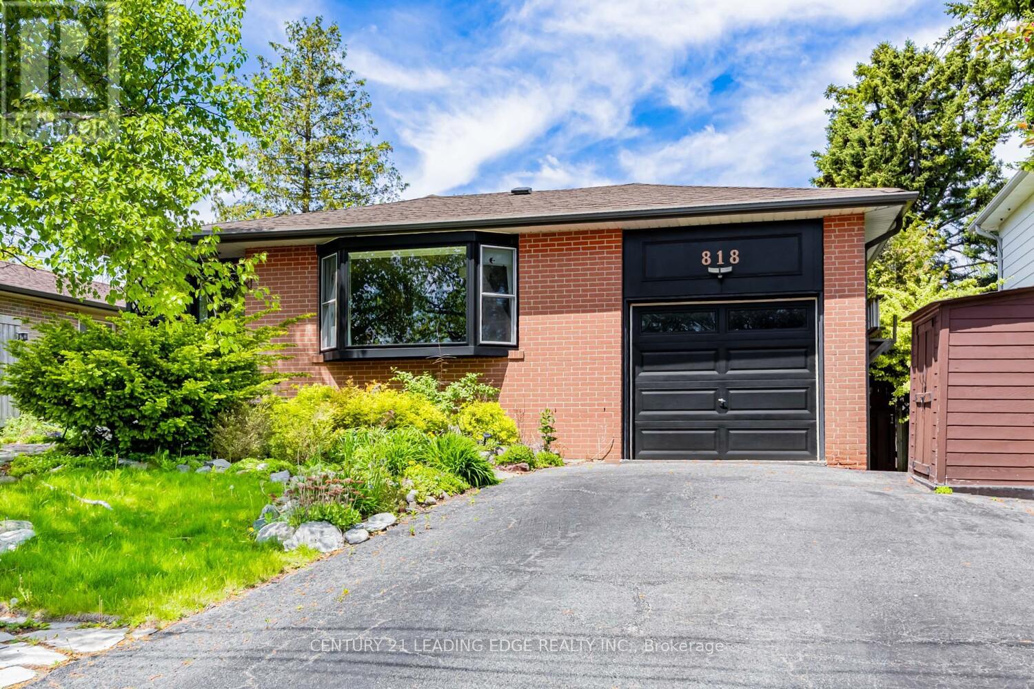 818 SANOK DRIVE, Pickering, Ontario