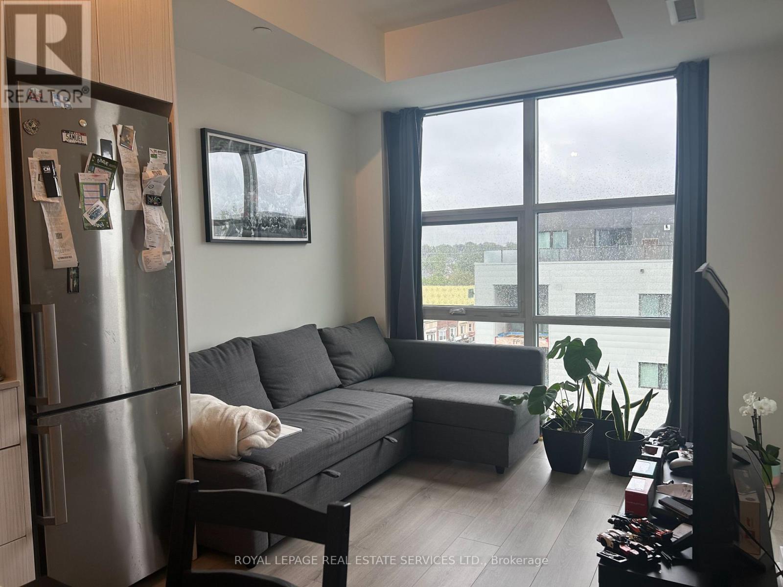 621 - 1787 St Clair Avenue W, Toronto, Ontario  M6N 1J6 - Photo 2 - W12142400