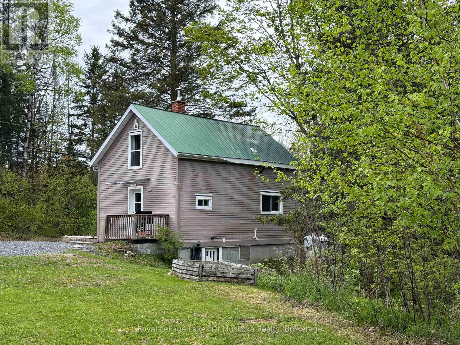 87 Ferguson Road E, Armour, Ontario  P0A 1C0 - Photo 10 - X12165458
