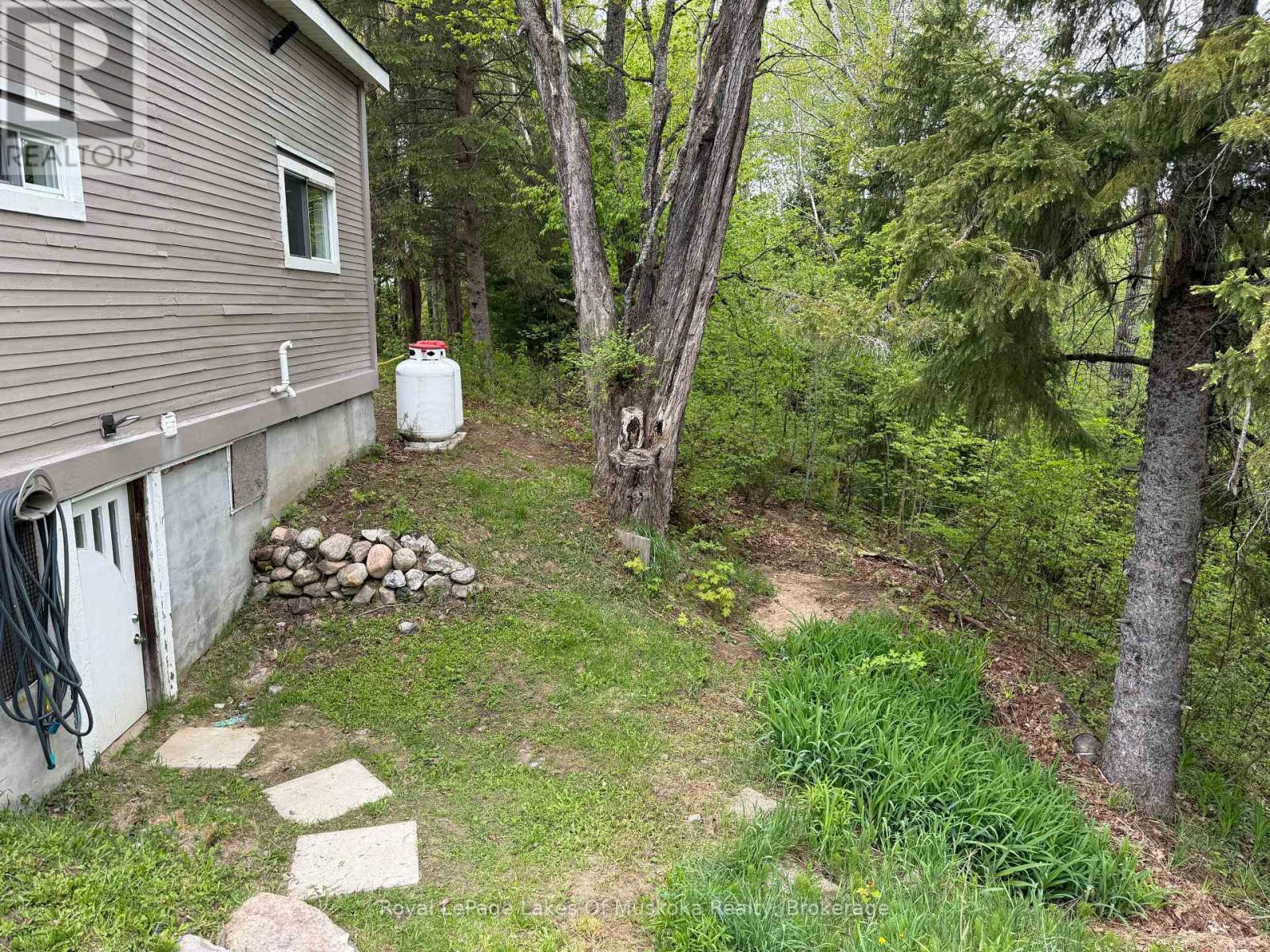87 Ferguson Road E, Armour, Ontario  P0A 1C0 - Photo 40 - X12165458