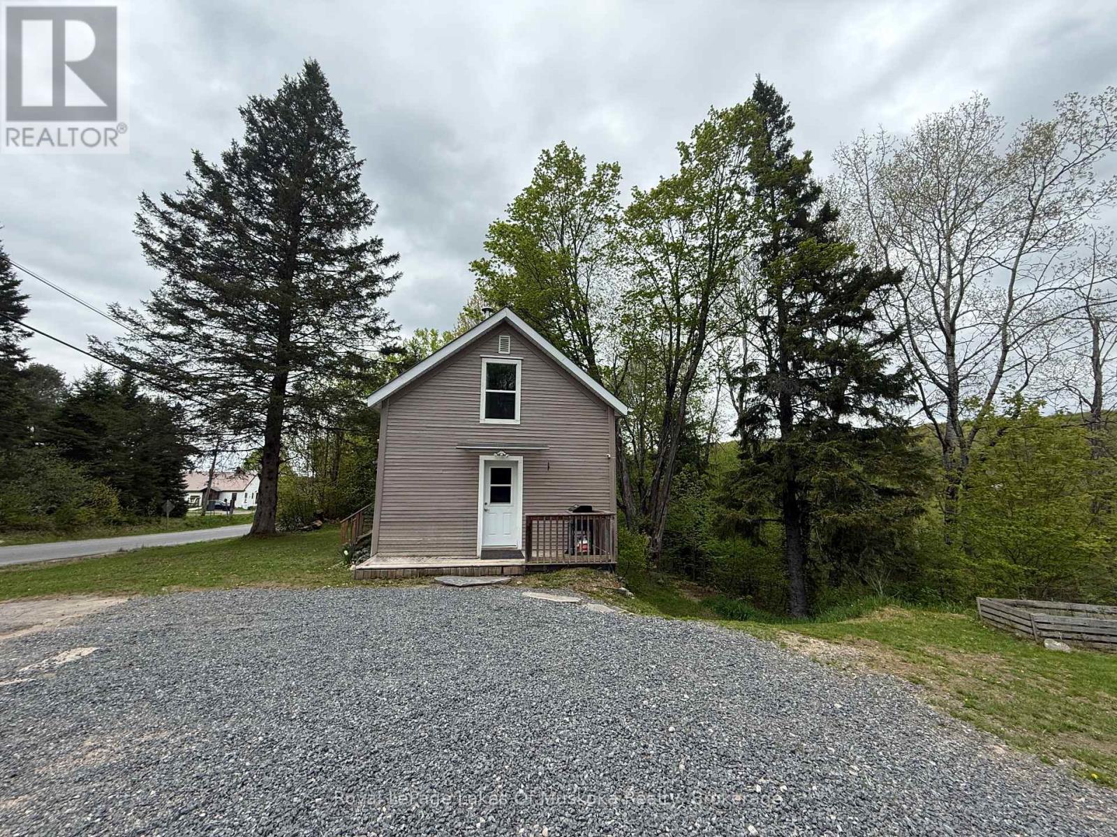 87 Ferguson Road E, Armour, Ontario  P0A 1C0 - Photo 5 - X12165458