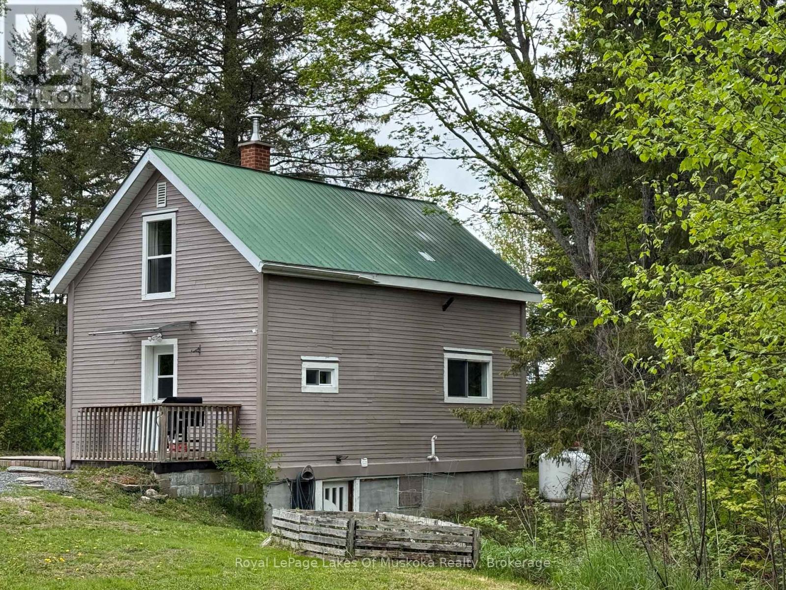 87 Ferguson Road E, Armour, Ontario  P0A 1C0 - Photo 8 - X12165458