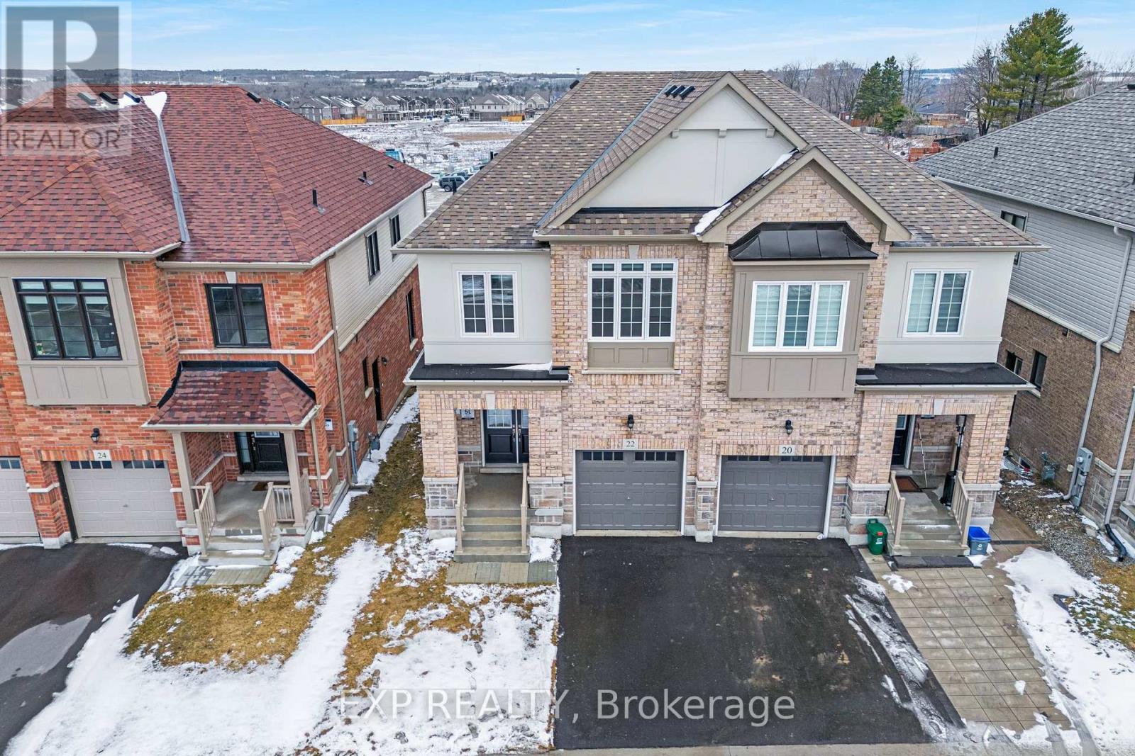 22 Greer Street, Barrie, Ontario  L9S 2Z5 - Photo 1 - S12165249