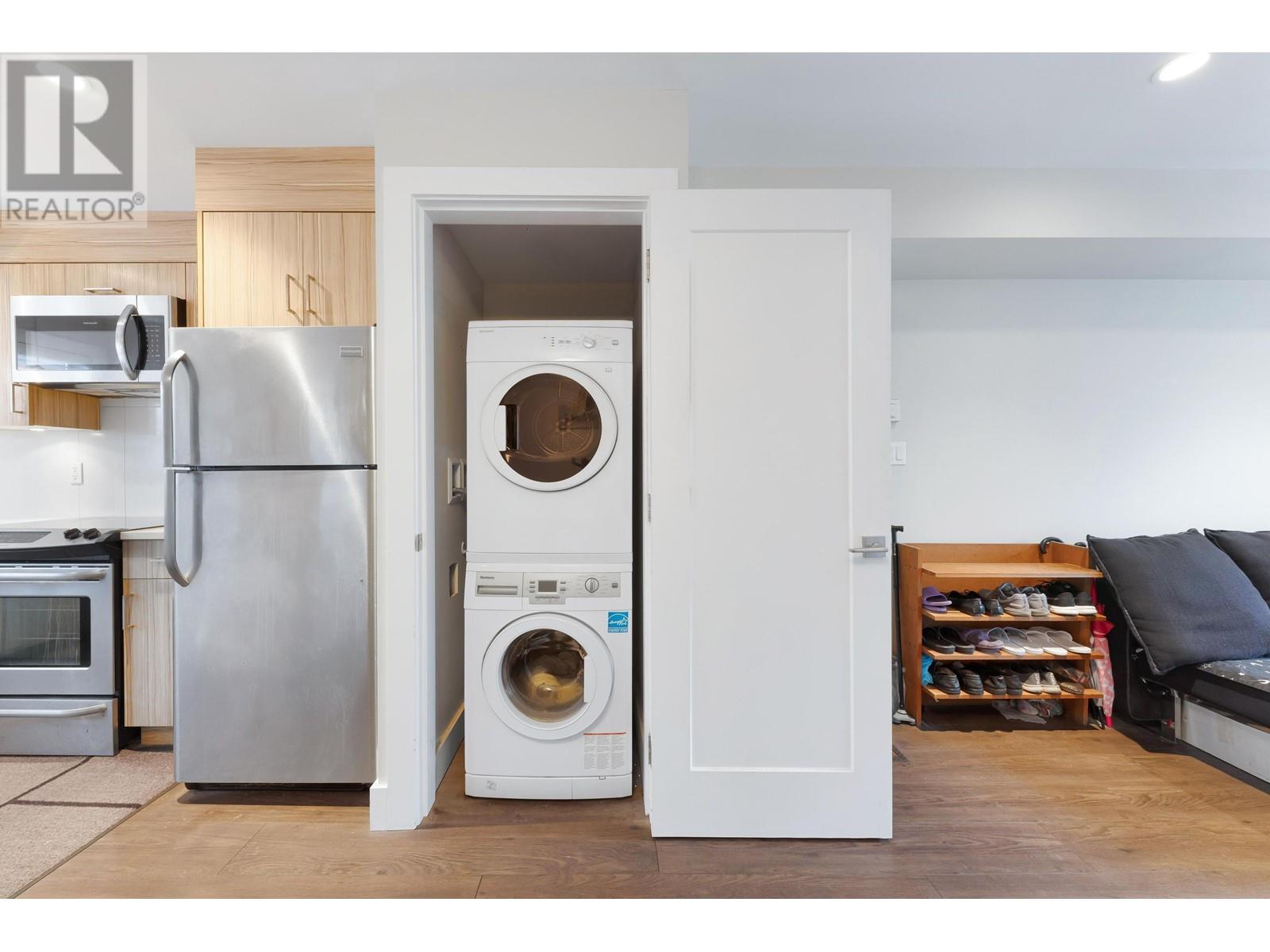 Listing Picture 16 of 23 : 6030 PRINCE EDWARD STREET, Vancouver / 溫哥華 - 魯藝地產 Yvonne Lu Group - MLS Medallion Club Member