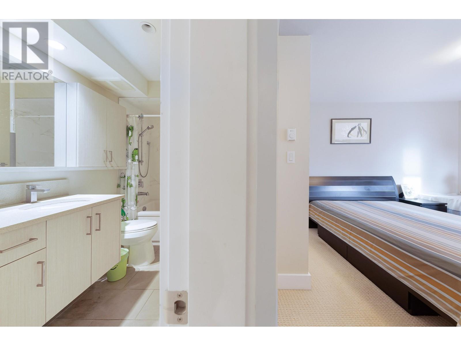 Listing Picture 15 of 23 : 6030 PRINCE EDWARD STREET, Vancouver / 溫哥華 - 魯藝地產 Yvonne Lu Group - MLS Medallion Club Member