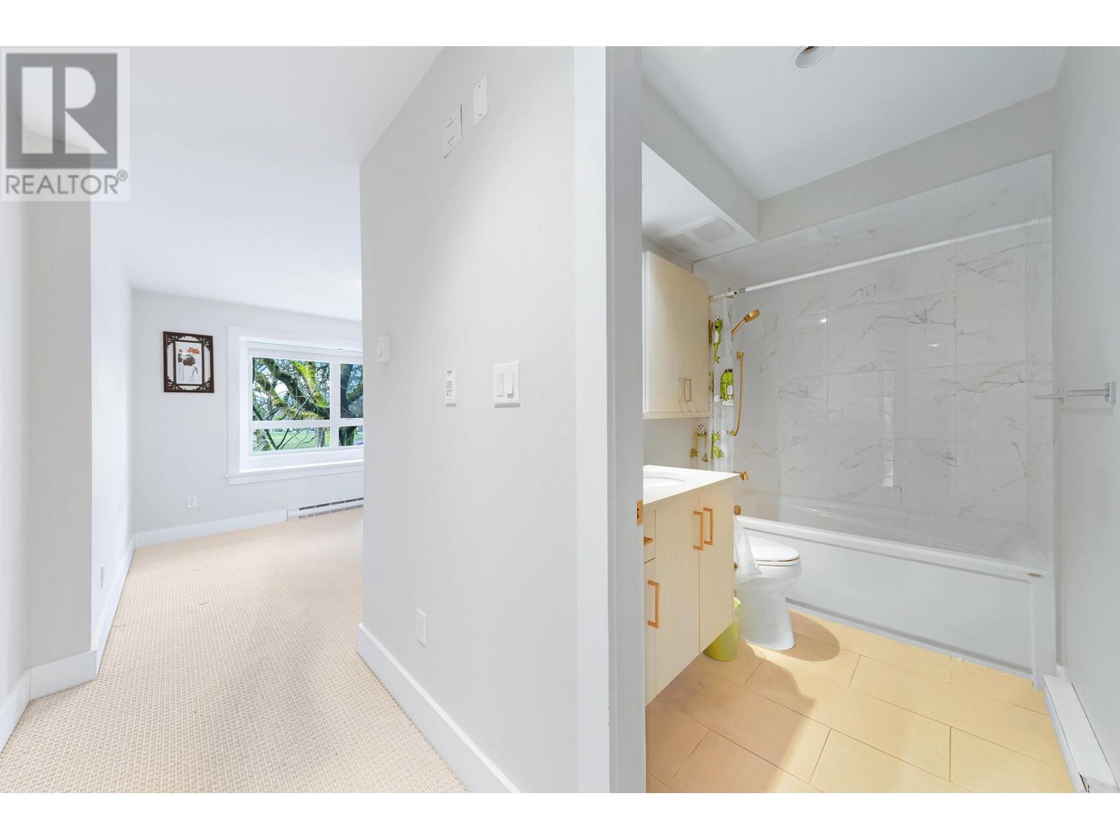 Listing Picture 10 of 23 : 6030 PRINCE EDWARD STREET, Vancouver / 溫哥華 - 魯藝地產 Yvonne Lu Group - MLS Medallion Club Member