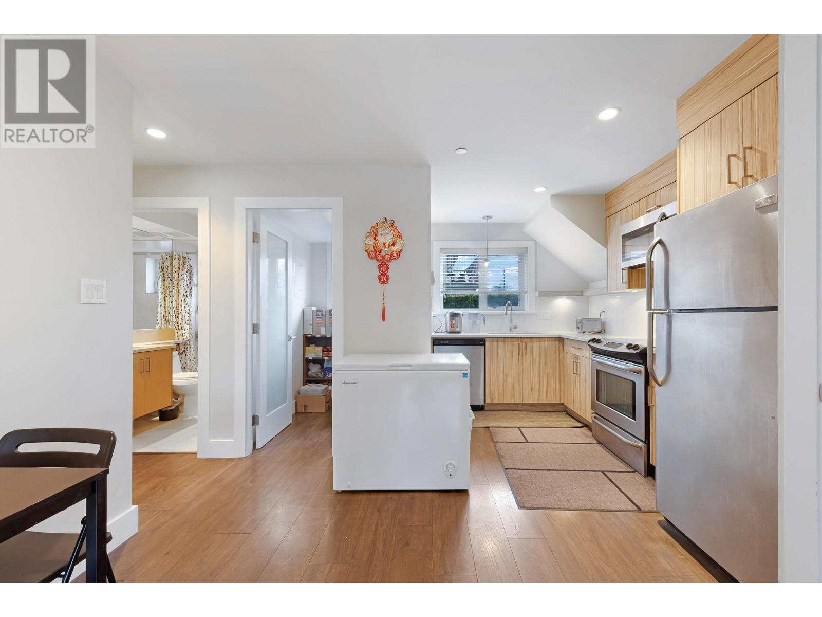 Listing Picture 5 of 23 : 6030 PRINCE EDWARD STREET, Vancouver / 溫哥華 - 魯藝地產 Yvonne Lu Group - MLS Medallion Club Member