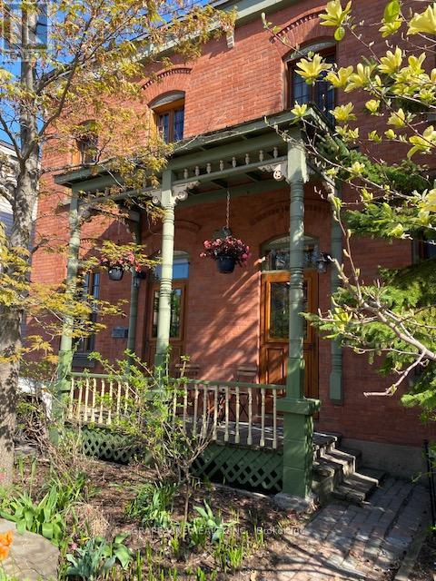 58-60 St Andrew Street, Ottawa, Ontario  K1N 5E9 - Photo 2 - X12156587