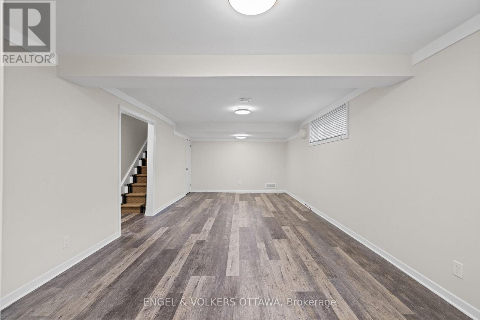 1960 Alta Vista Drive, Ottawa, Ontario  K1H 7K8 - Photo 23 - X12165392
