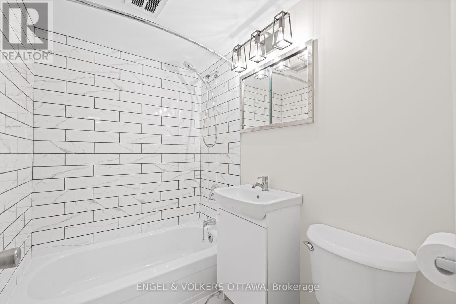 1960 Alta Vista Drive, Ottawa, Ontario  K1H 7K8 - Photo 26 - X12165392
