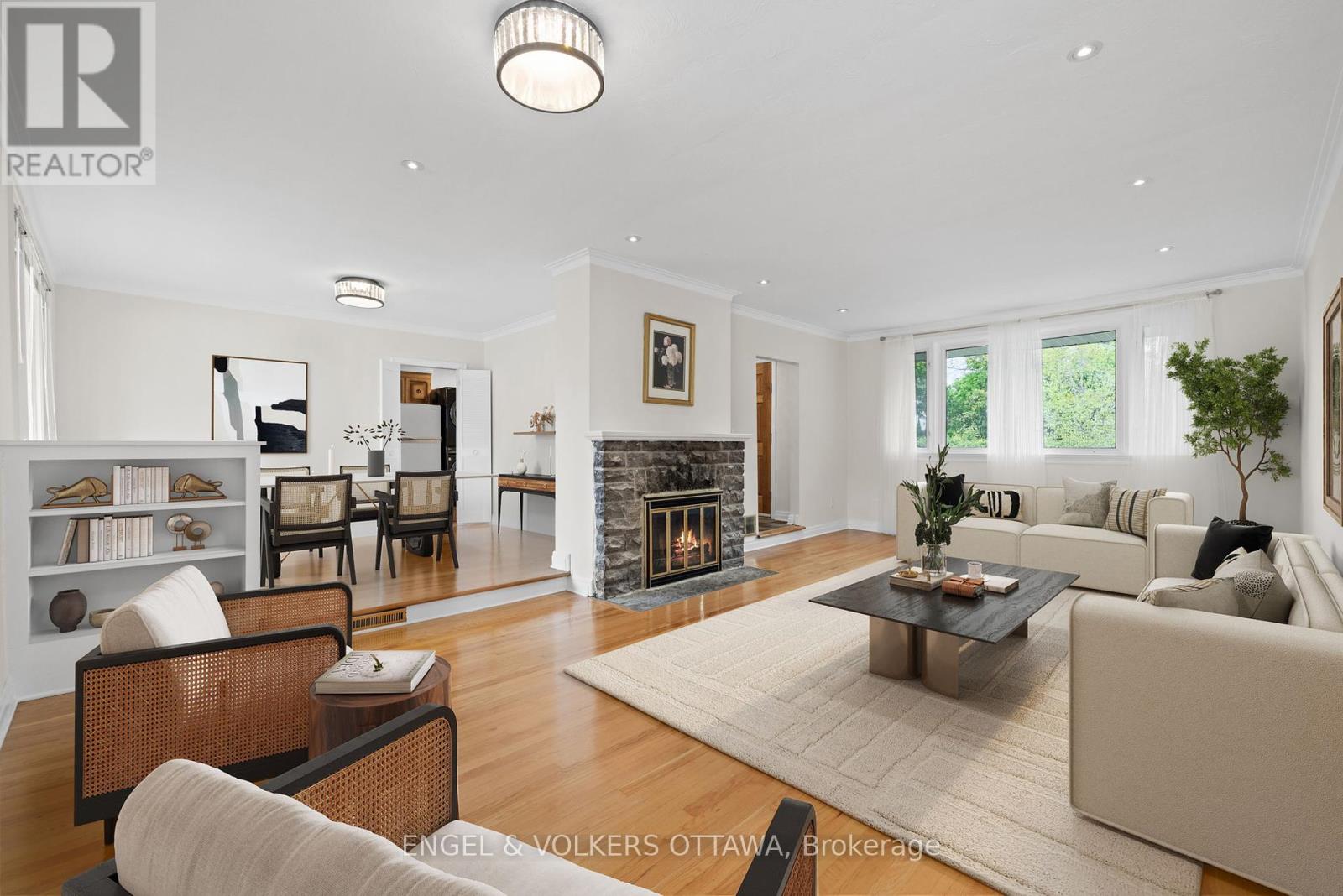 1960 Alta Vista Drive, Ottawa, Ontario  K1H 7K8 - Photo 5 - X12165392