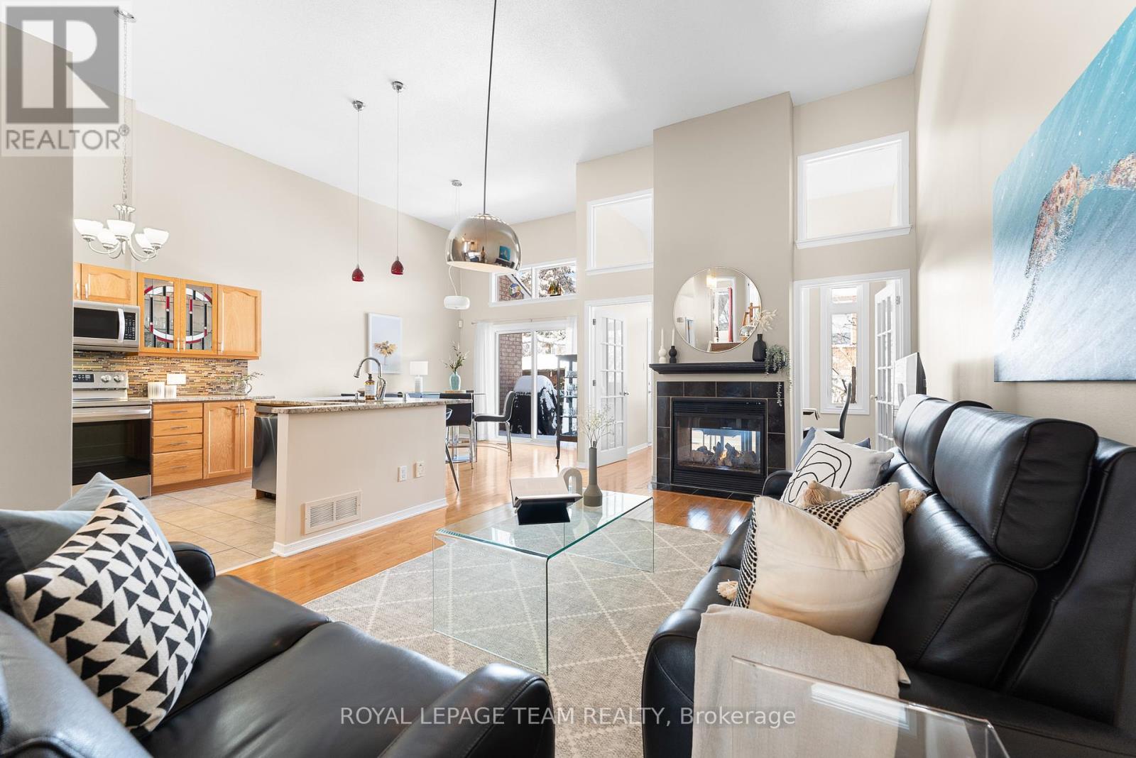 136 Macassa Circle, Ottawa, Ontario  K2T 1J7 - Photo 8 - X12165444