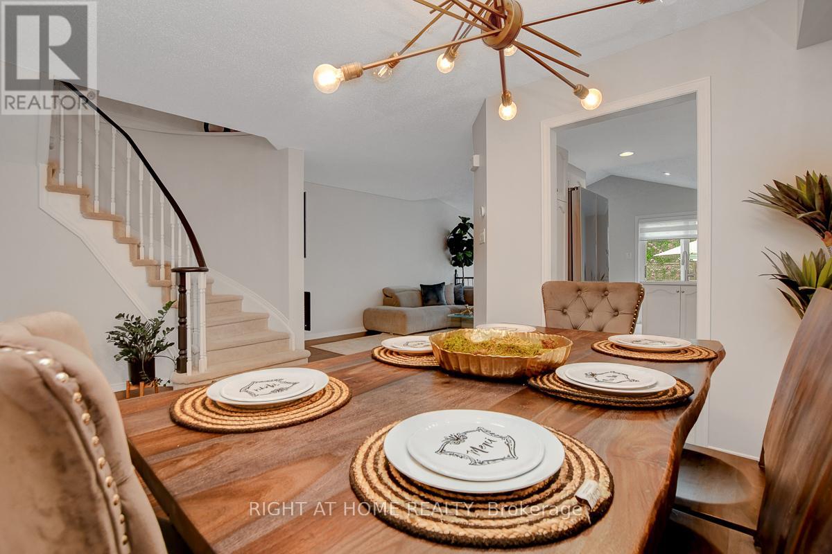 31 Saddlesmith Circle, Ottawa, Ontario  K2M 2Y8 - Photo 7 - X12165464