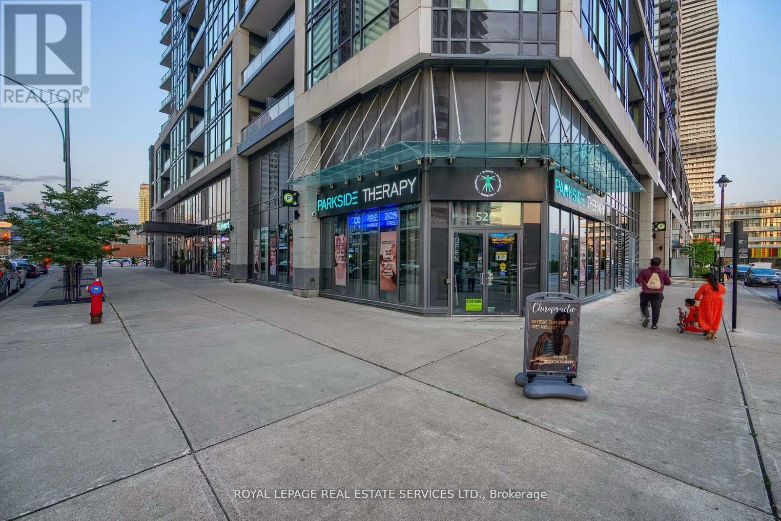3303 - 510 Curran Place, Mississauga (City Centre), Ontario  L5B 0J8 - Photo 3 - W12165129
