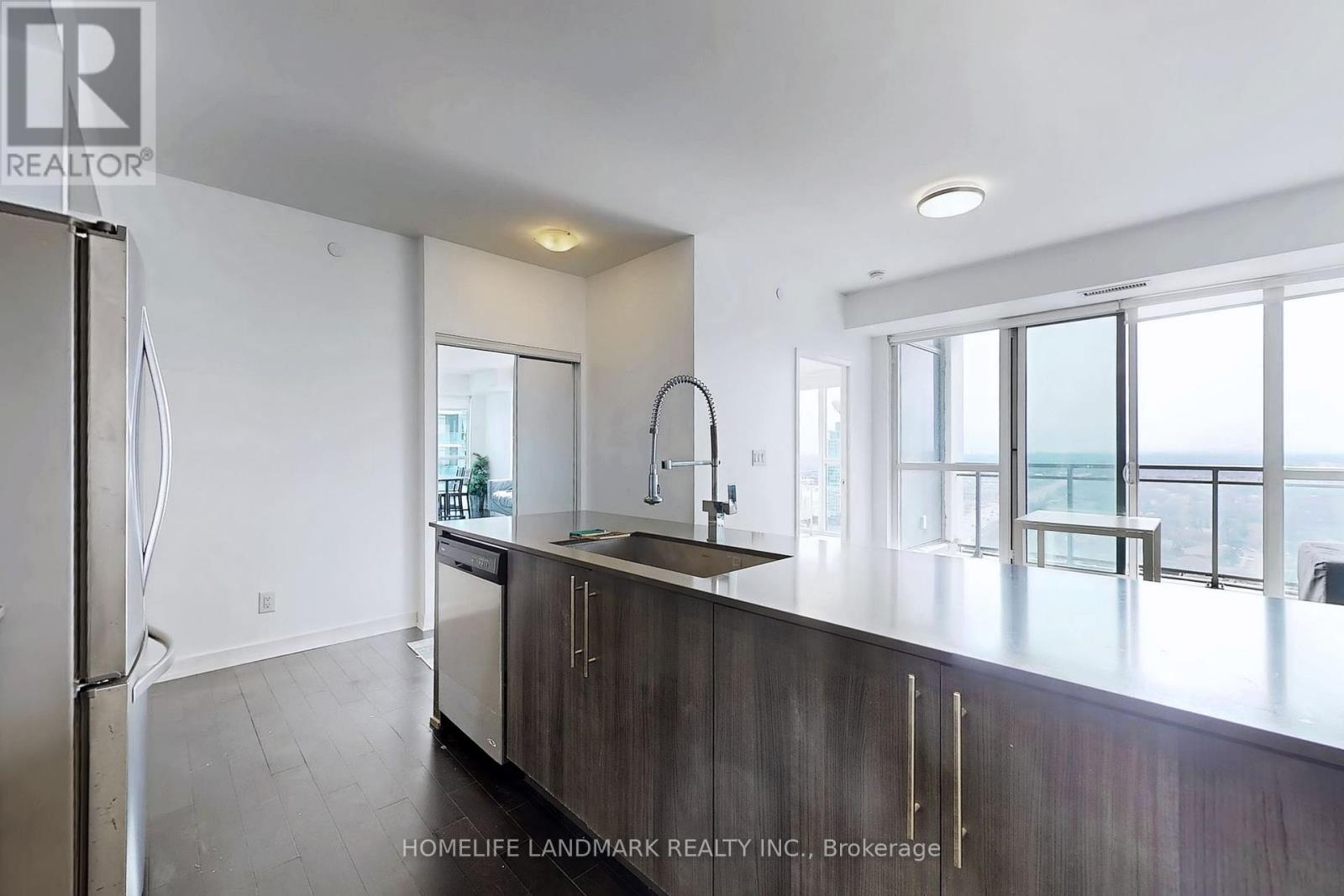 2304 - 510 Curran Place, Mississauga, Ontario  L5B 0J8 - Photo 18 - W12165147