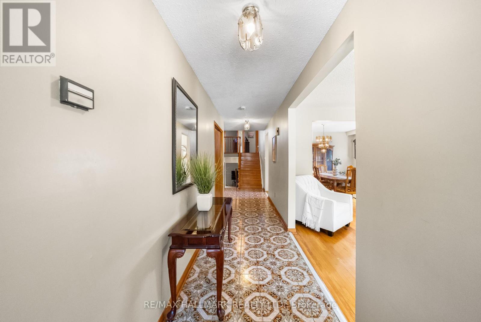 232 Chalfield Lane, Mississauga, Ontario  L4Z 1L5 - Photo 10 - W12165161