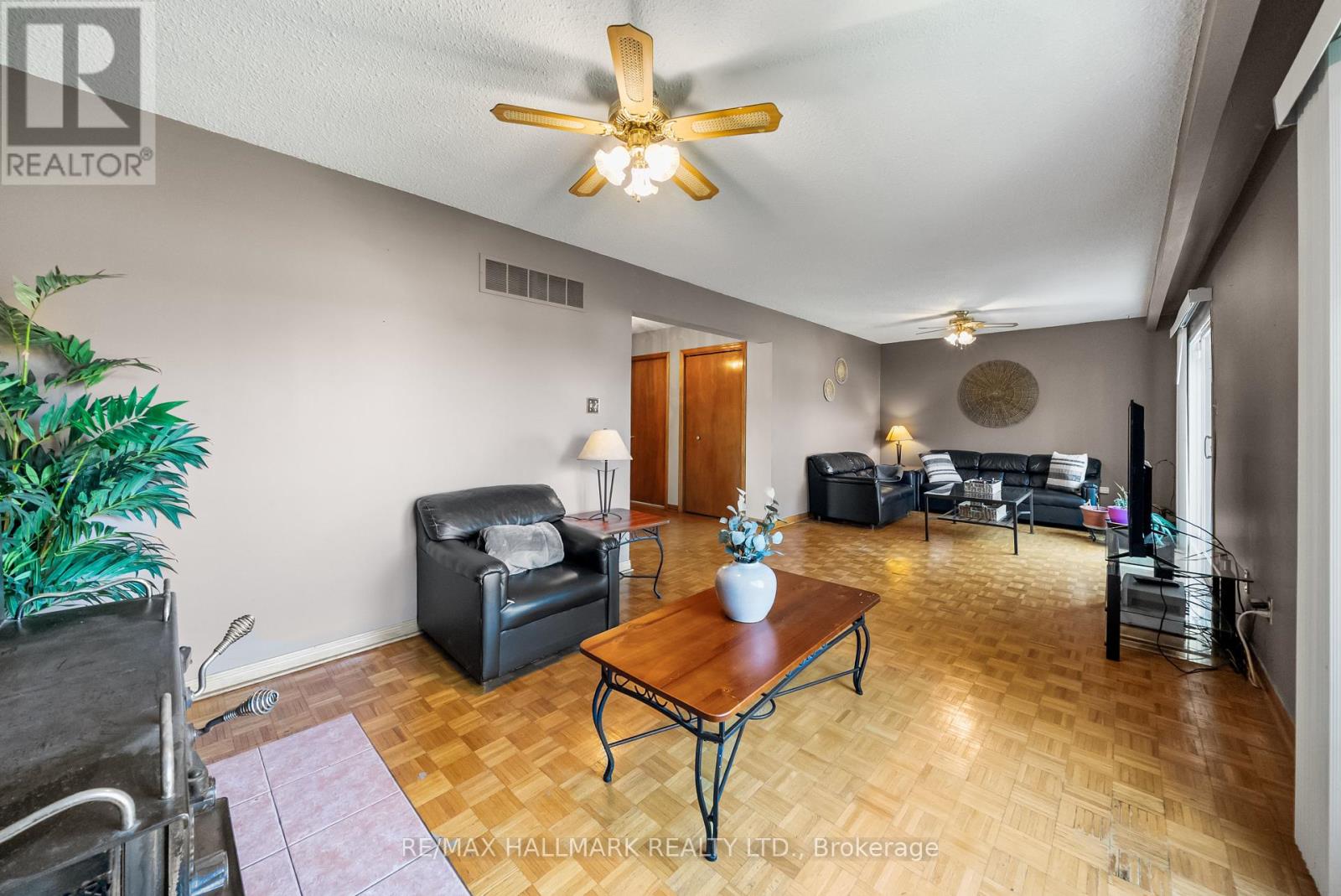 232 Chalfield Lane, Mississauga, Ontario  L4Z 1L5 - Photo 21 - W12165161