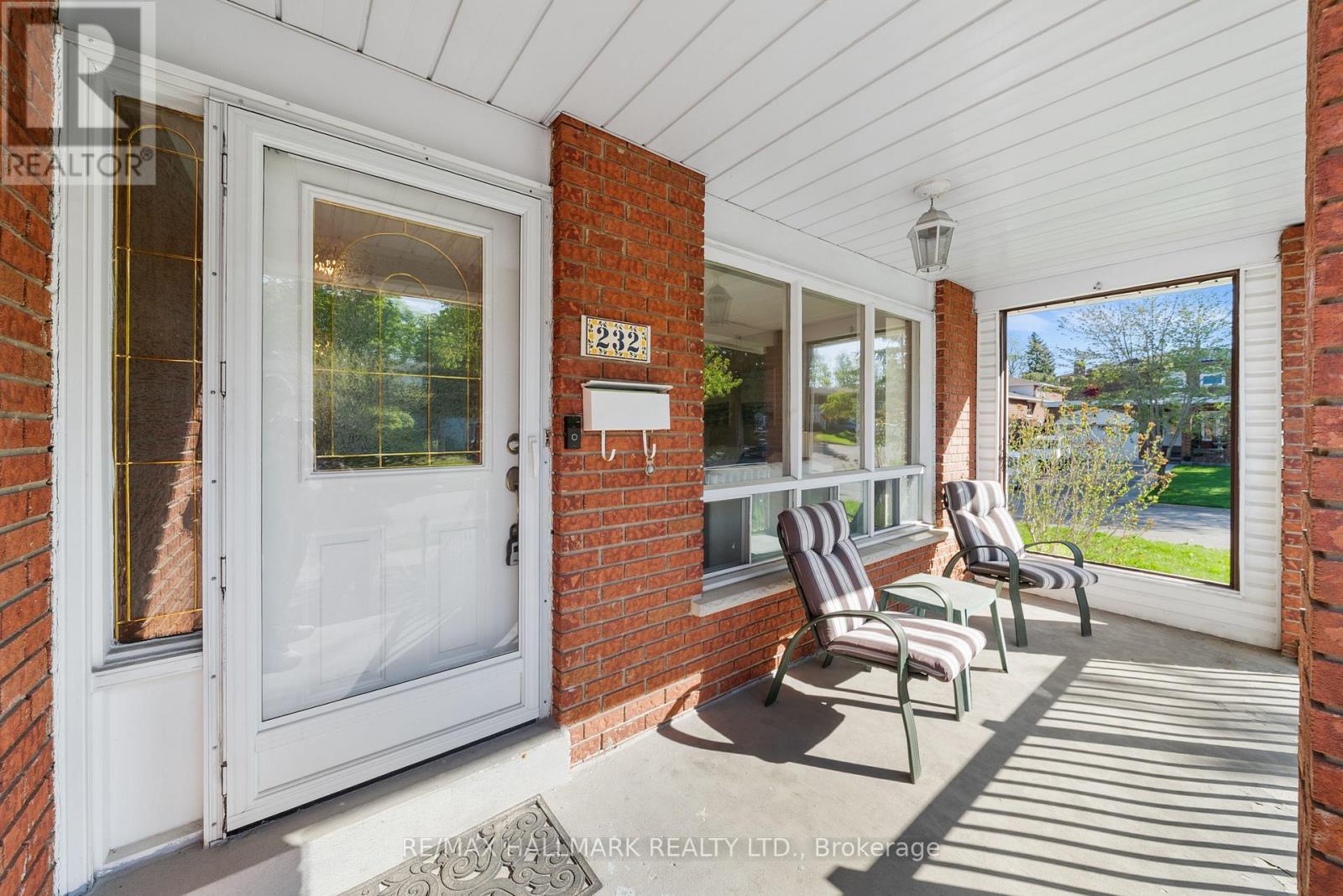 232 Chalfield Lane, Mississauga, Ontario  L4Z 1L5 - Photo 3 - W12165161