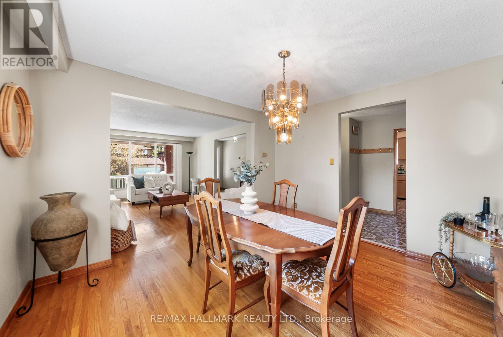 232 Chalfield Lane, Mississauga, Ontario  L4Z 1L5 - Photo 5 - W12165161