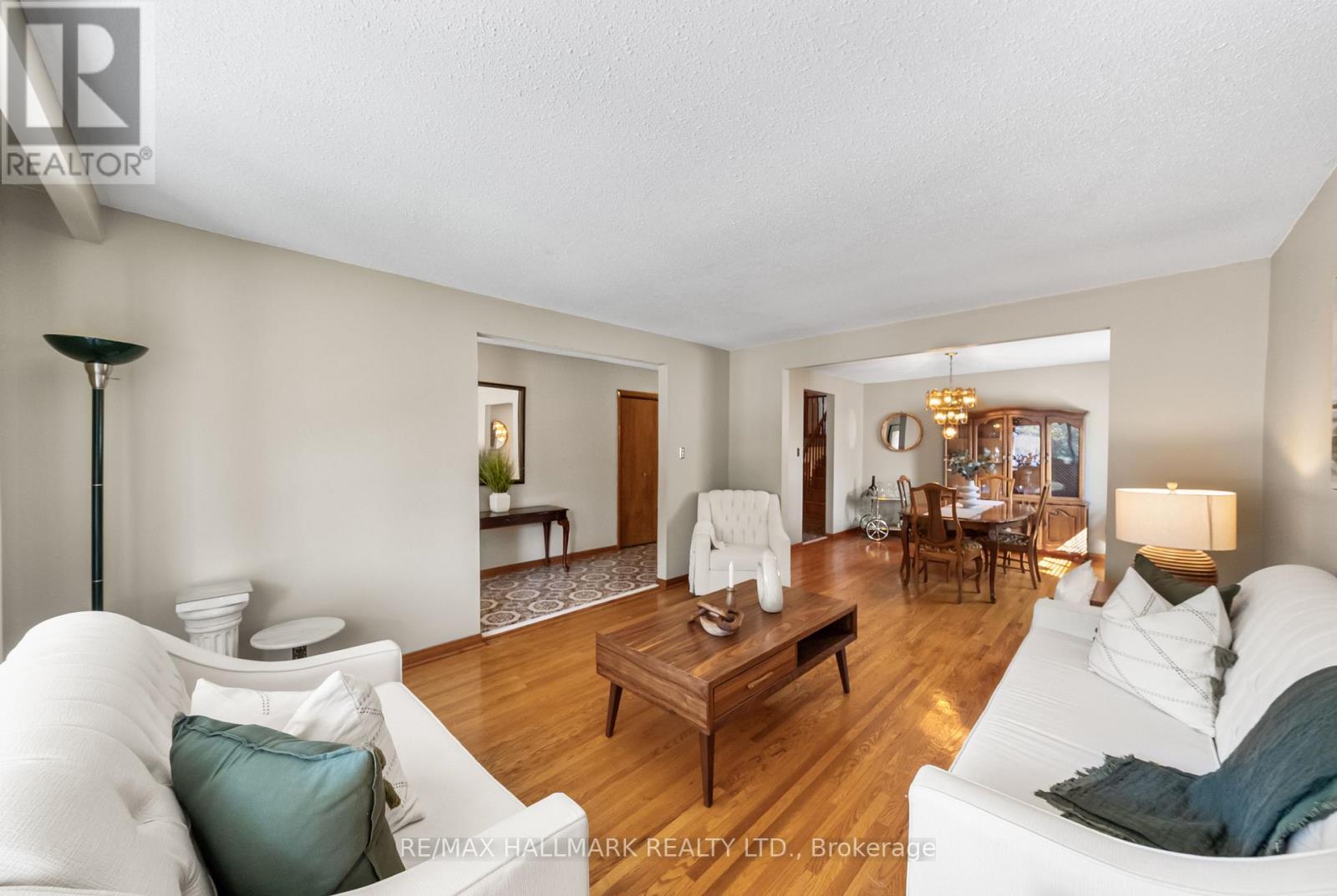232 Chalfield Lane, Mississauga, Ontario  L4Z 1L5 - Photo 9 - W12165161