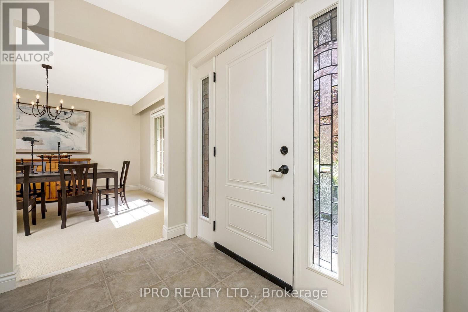 6 Mullen Place, Halton Hills, Ontario  L7G 2R9 - Photo 8 - W12165162