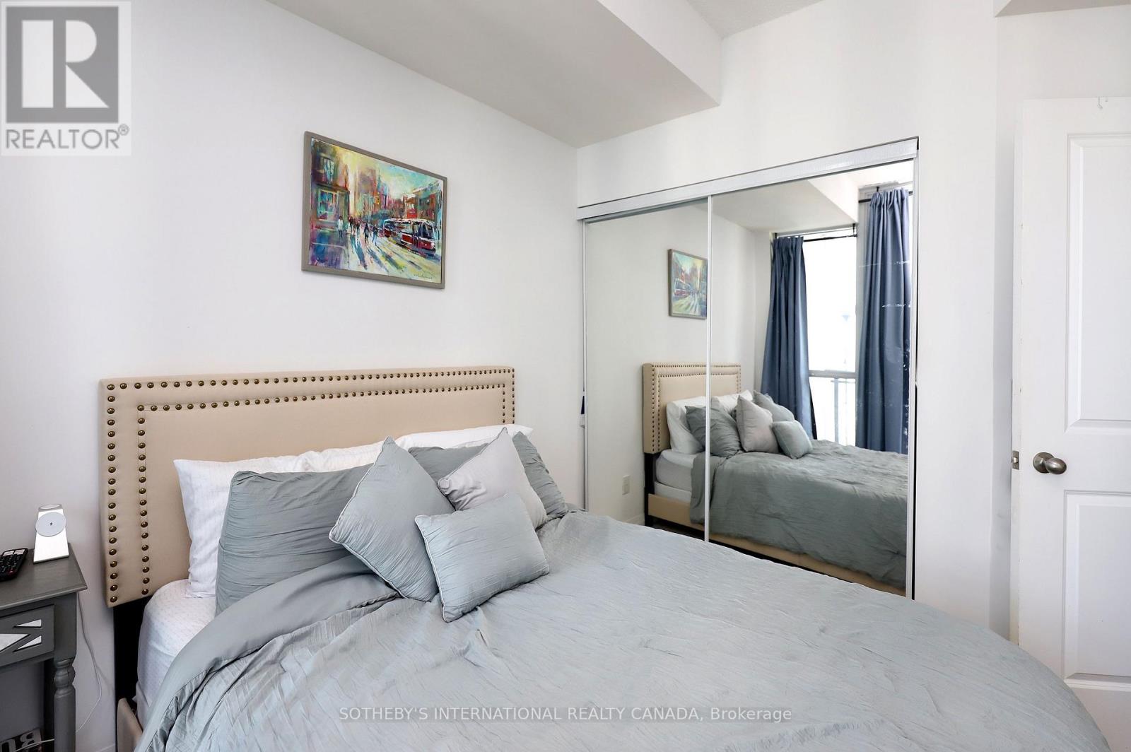 1801 - 75 Eglinton Avenue E, Mississauga, Ontario  L5R 0E5 - Photo 12 - W12165168