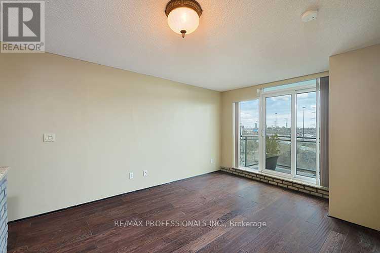 1203 - 2121 Lake Shore Boulevard W, Toronto, Ontario  M8V 4E9 - Photo 6 - W12165200