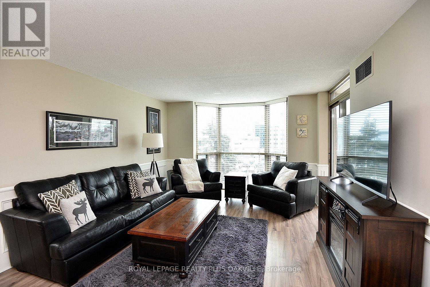 404 - 1225 North Shore Boulevard E, Burlington, Ontario  L7S 1Z6 - Photo 10 - W12165213