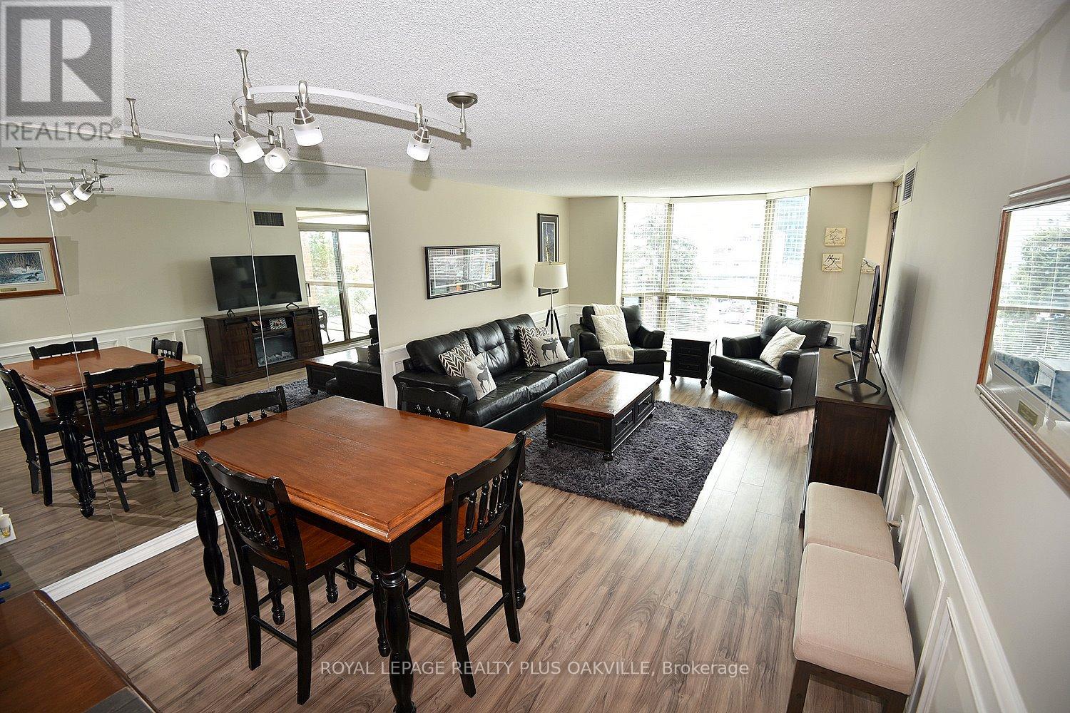 404 - 1225 North Shore Boulevard E, Burlington, Ontario  L7S 1Z6 - Photo 13 - W12165213