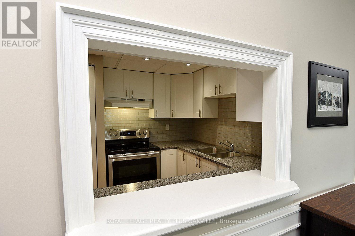 404 - 1225 North Shore Boulevard E, Burlington, Ontario  L7S 1Z6 - Photo 16 - W12165213