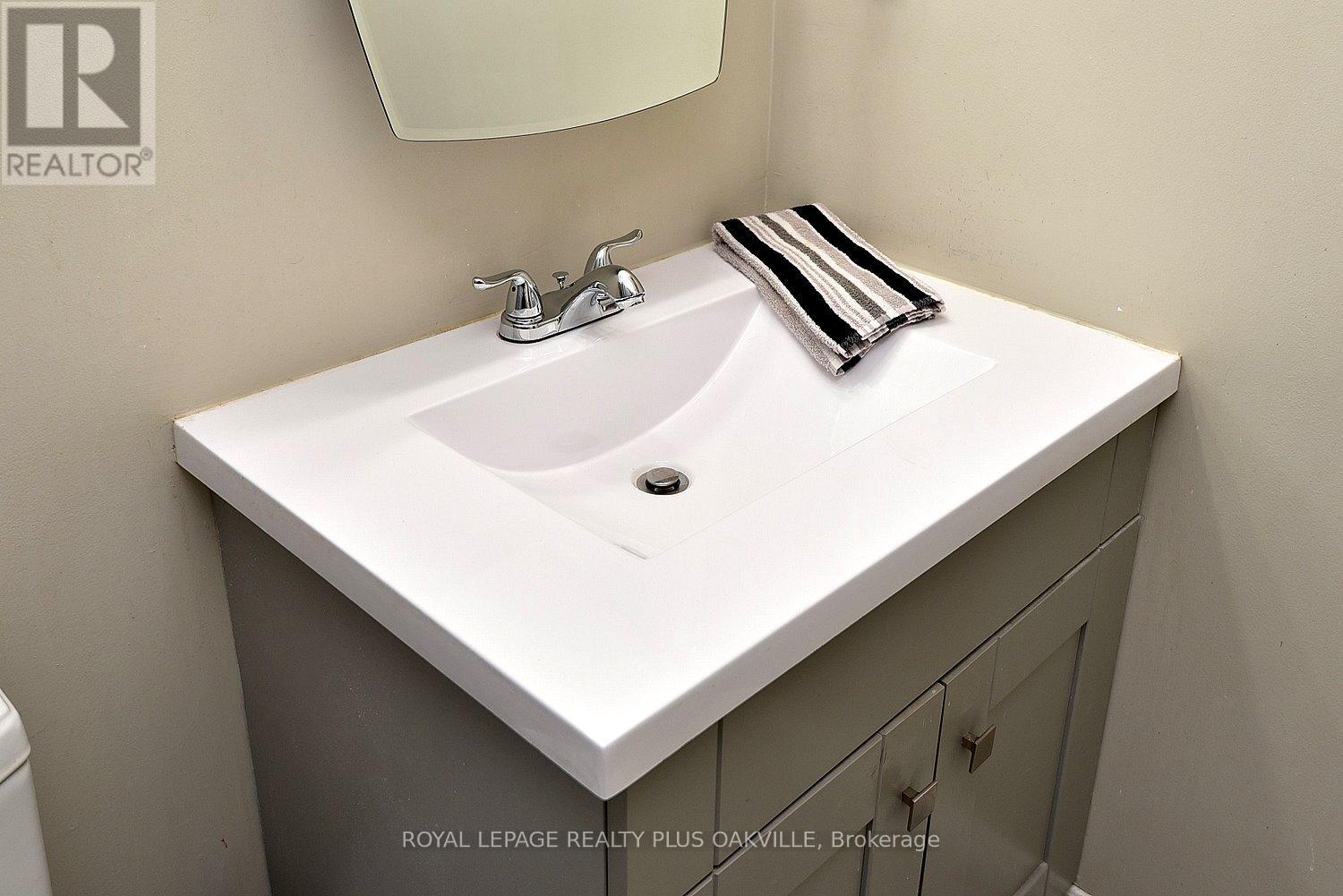 404 - 1225 North Shore Boulevard E, Burlington, Ontario  L7S 1Z6 - Photo 24 - W12165213