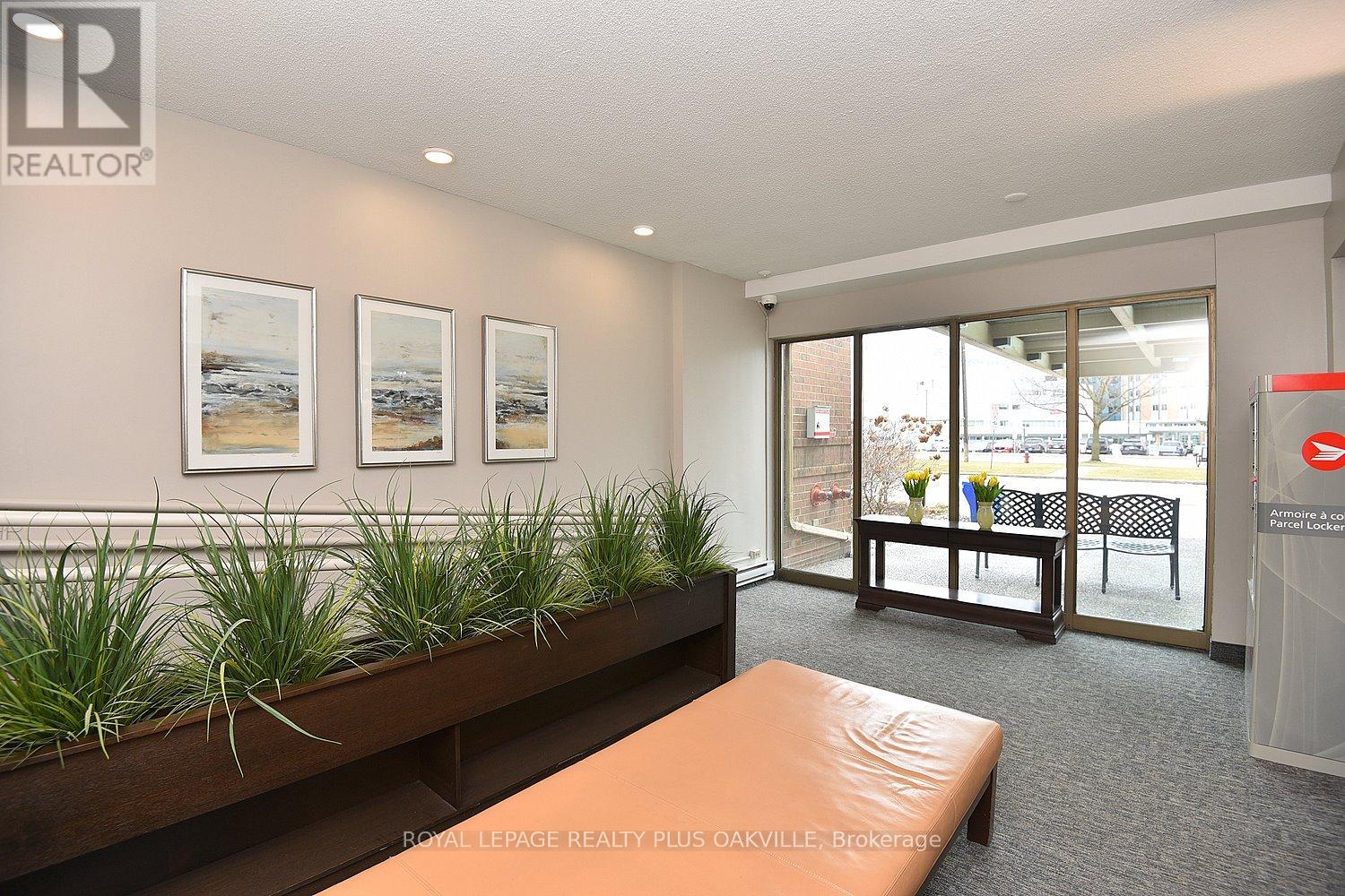 404 - 1225 North Shore Boulevard E, Burlington, Ontario  L7S 1Z6 - Photo 38 - W12165213